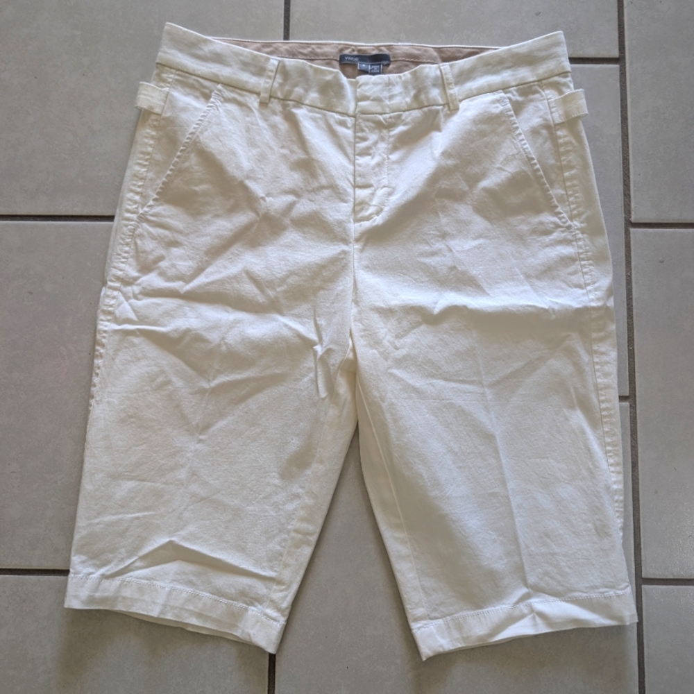 Vince. Women's White Bermuda Shorts size 8